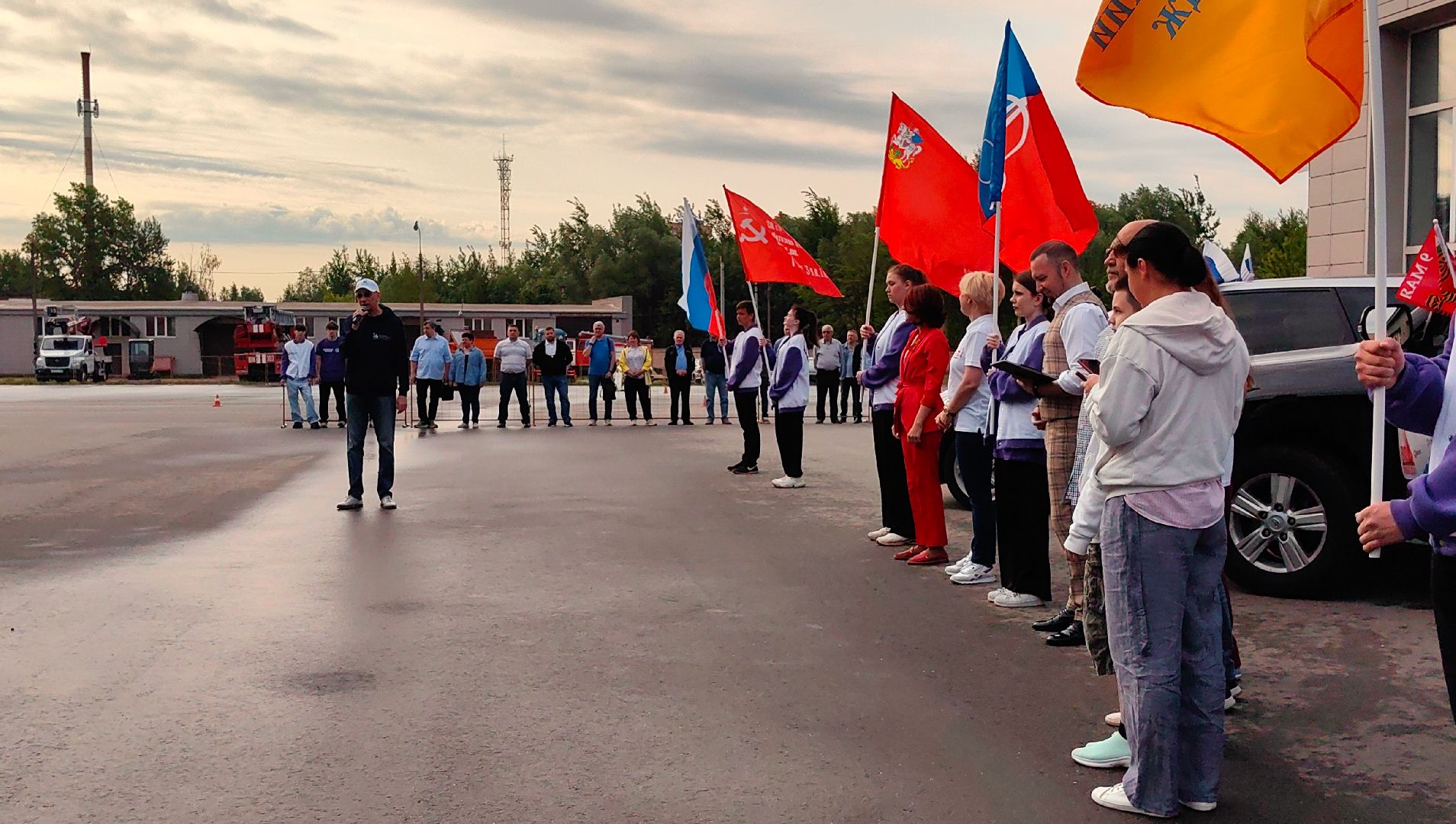 автопробег, колонна, Москва-Алтай, 80-летия Победы в Великой Отечественной войне, колледж,