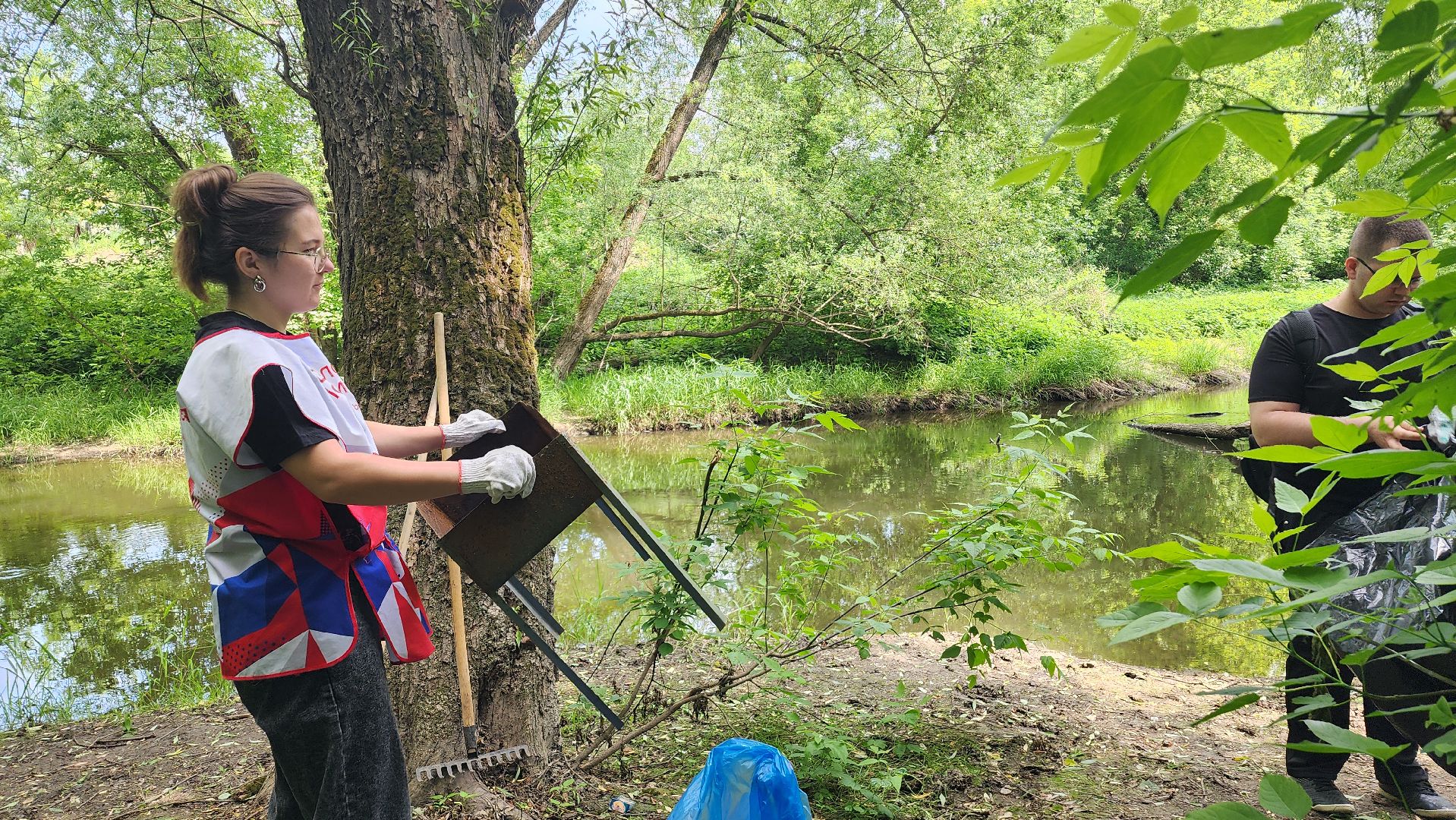 экология, домодедово, берег реки, очистка водоема, очистка берега,волонтеры, волонтеры подмосковья,