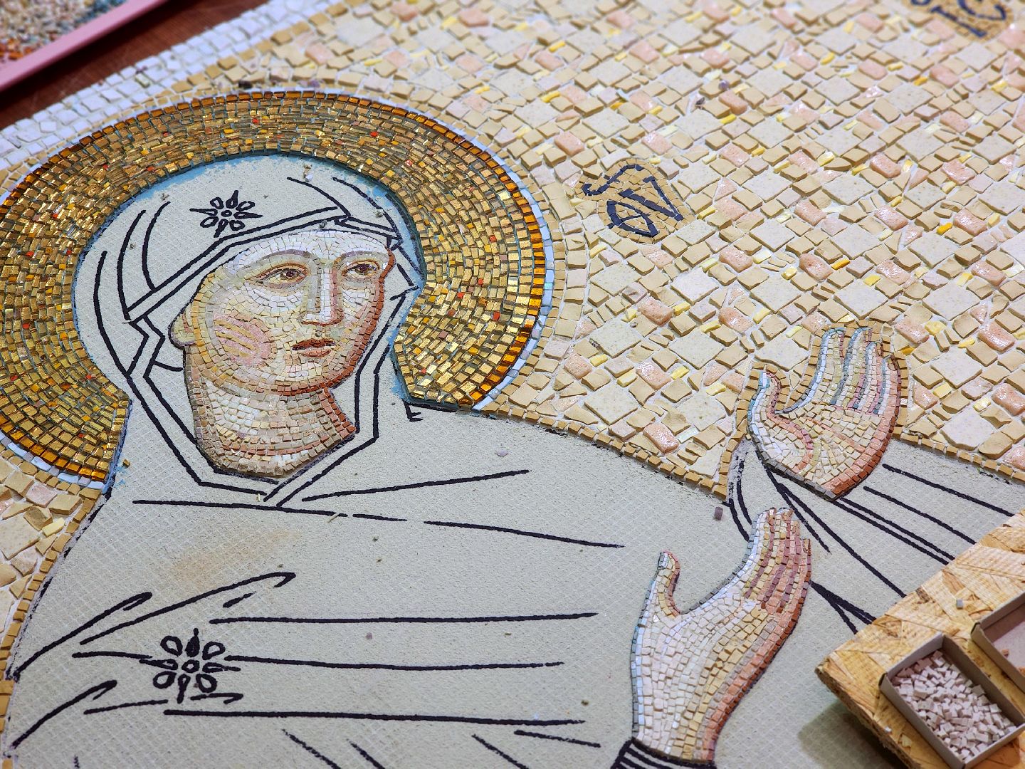 дубна, мозаики леже, мозаичное панно, реставрация, художник,