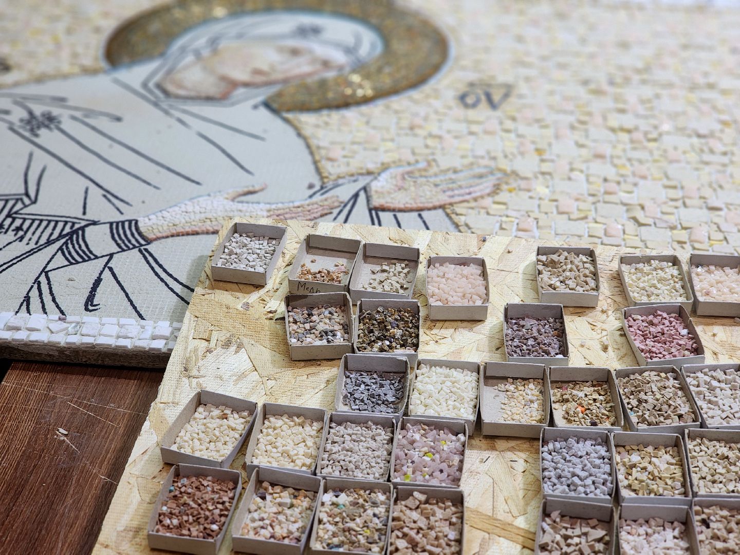 дубна, мозаики леже, мозаичное панно, реставрация, художник,