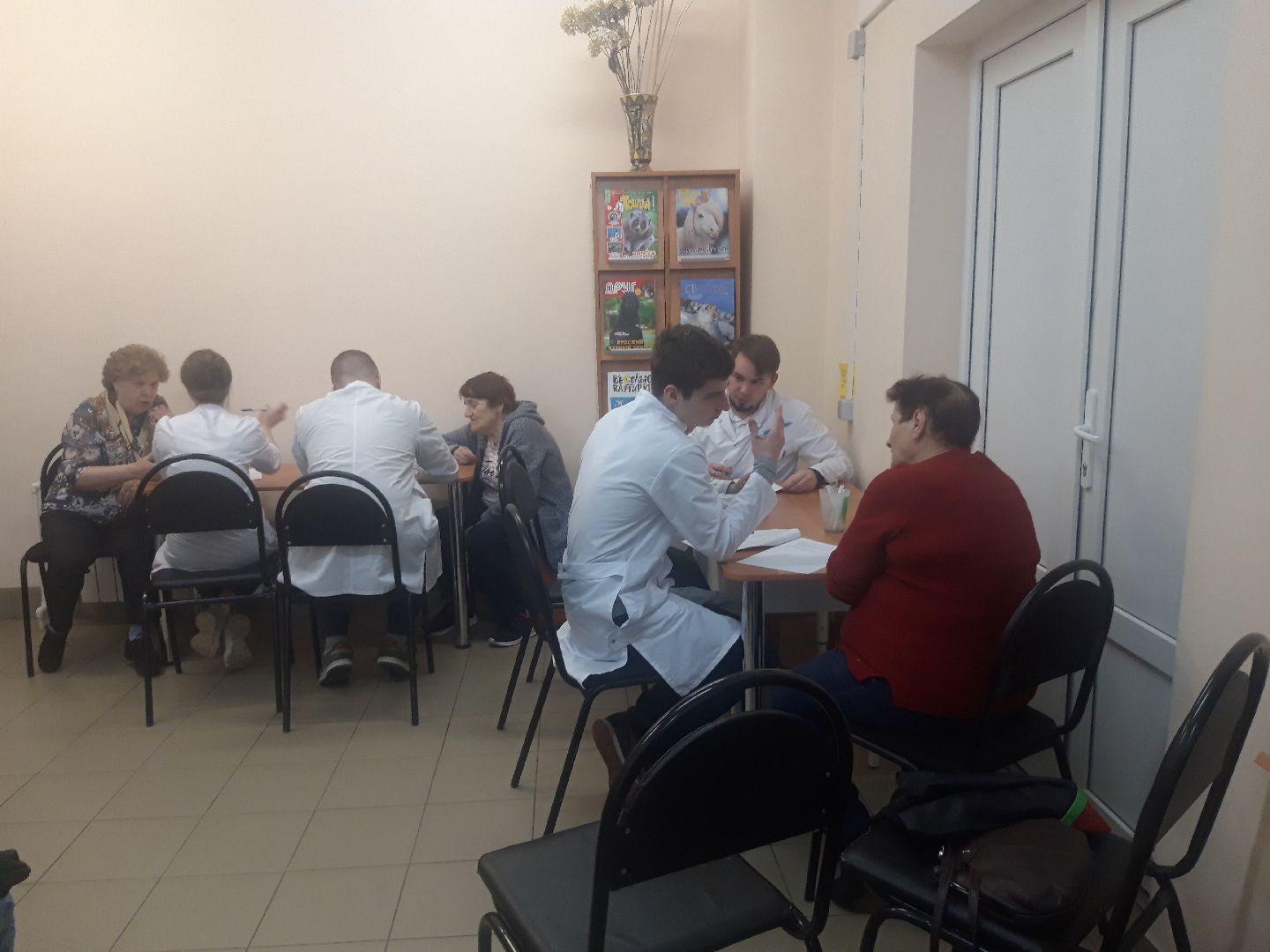 помощь людям, пенсионеры,