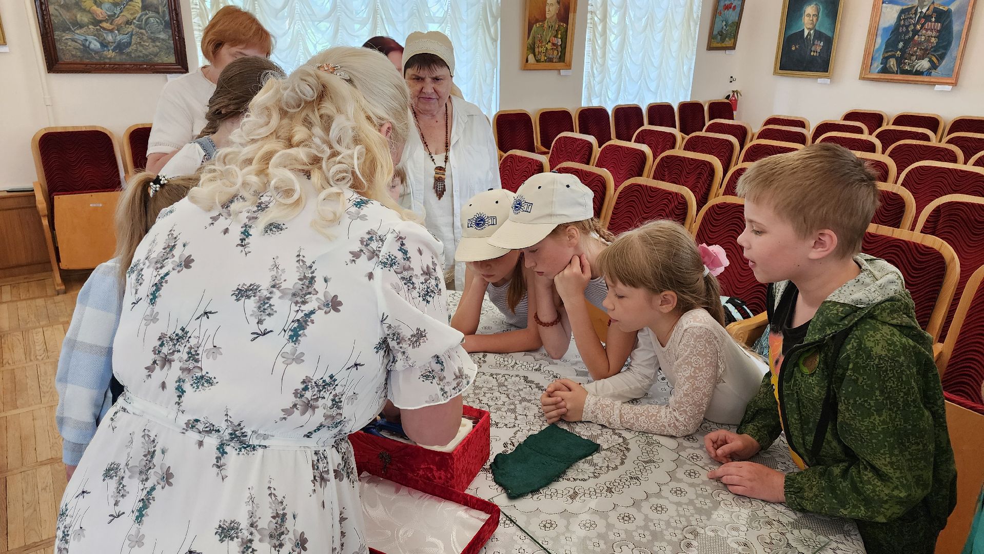 кашира, музей, выставка, интерьерные куклы, художник, мастер-класс,