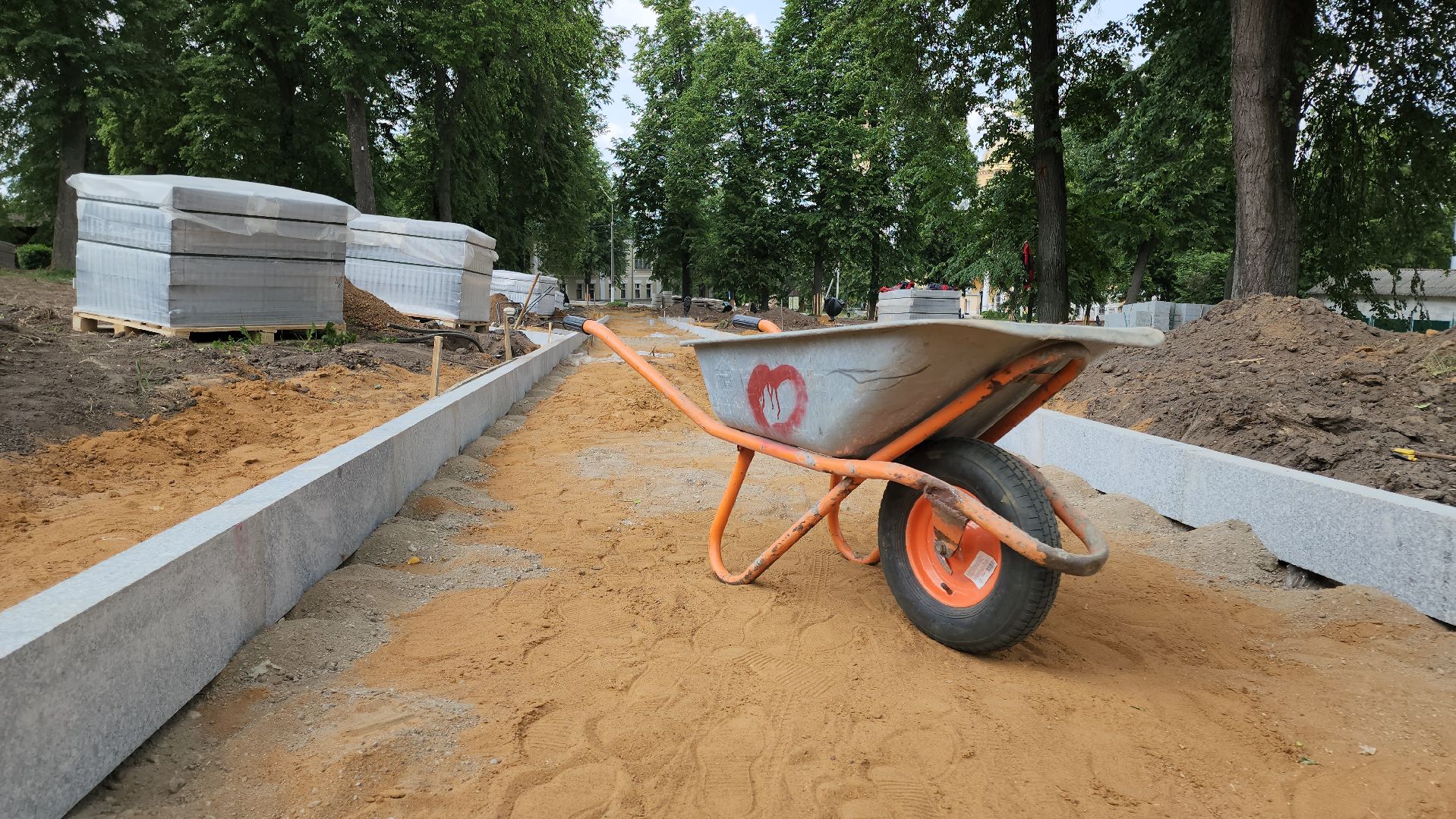 кашира, благоустройство, летний сад, бордюры, аллея, дорожки, тротуары,