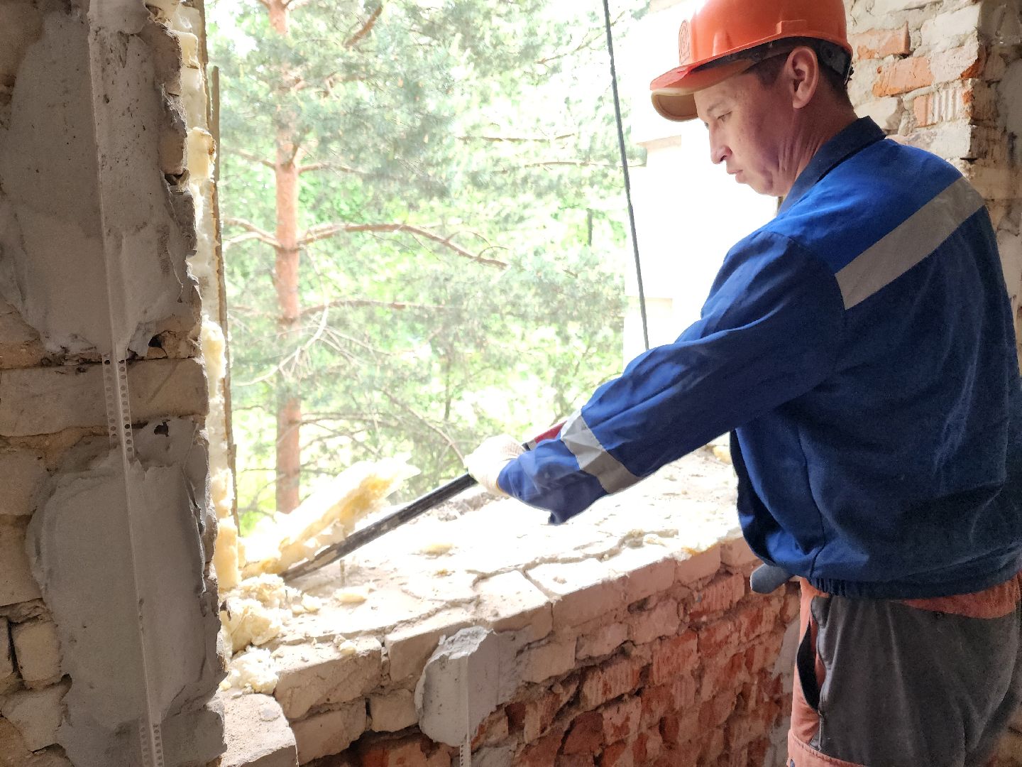 чехов, центр детского творчества, капитальный ремонт, реконструкция, обустройство полов, стяжка полов, демонтажные работы, прокладка инженерных сетей, капремонт, обновление, фасадные работы, замена кровли, окна и двери, госпрограмма московской области,