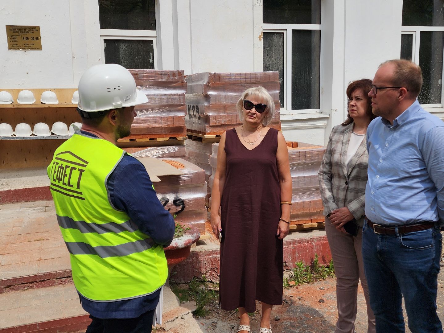 чехов, центр детского творчества, капитальный ремонт, реконструкция, обустройство полов, стяжка полов, демонтажные работы, прокладка инженерных сетей, капремонт, обновление, фасадные работы, замена кровли, окна и двери, госпрограмма московской области,