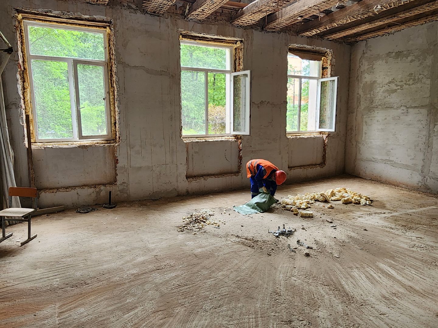 чехов, центр детского творчества, капитальный ремонт, реконструкция, обустройство полов, стяжка полов, демонтажные работы, прокладка инженерных сетей, капремонт, обновление, фасадные работы, замена кровли, окна и двери, госпрограмма московской области,