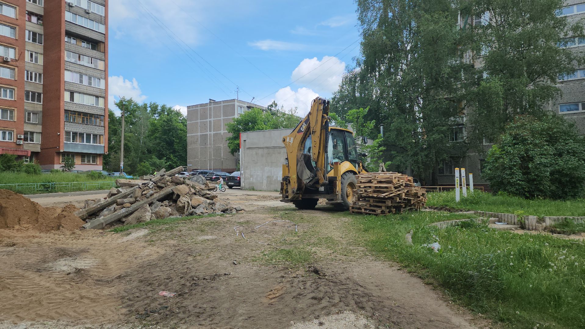 благоустройство двора, щёлково, ремонт двора,