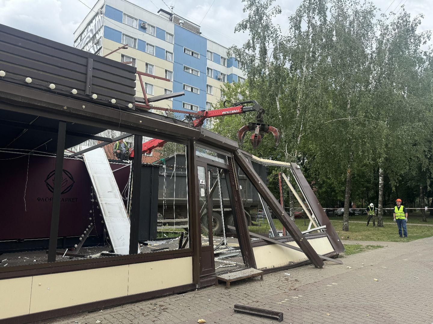 снос незаконный строений, торговые ларьки, ленинский городской округ, ремонт тепловых сетей,