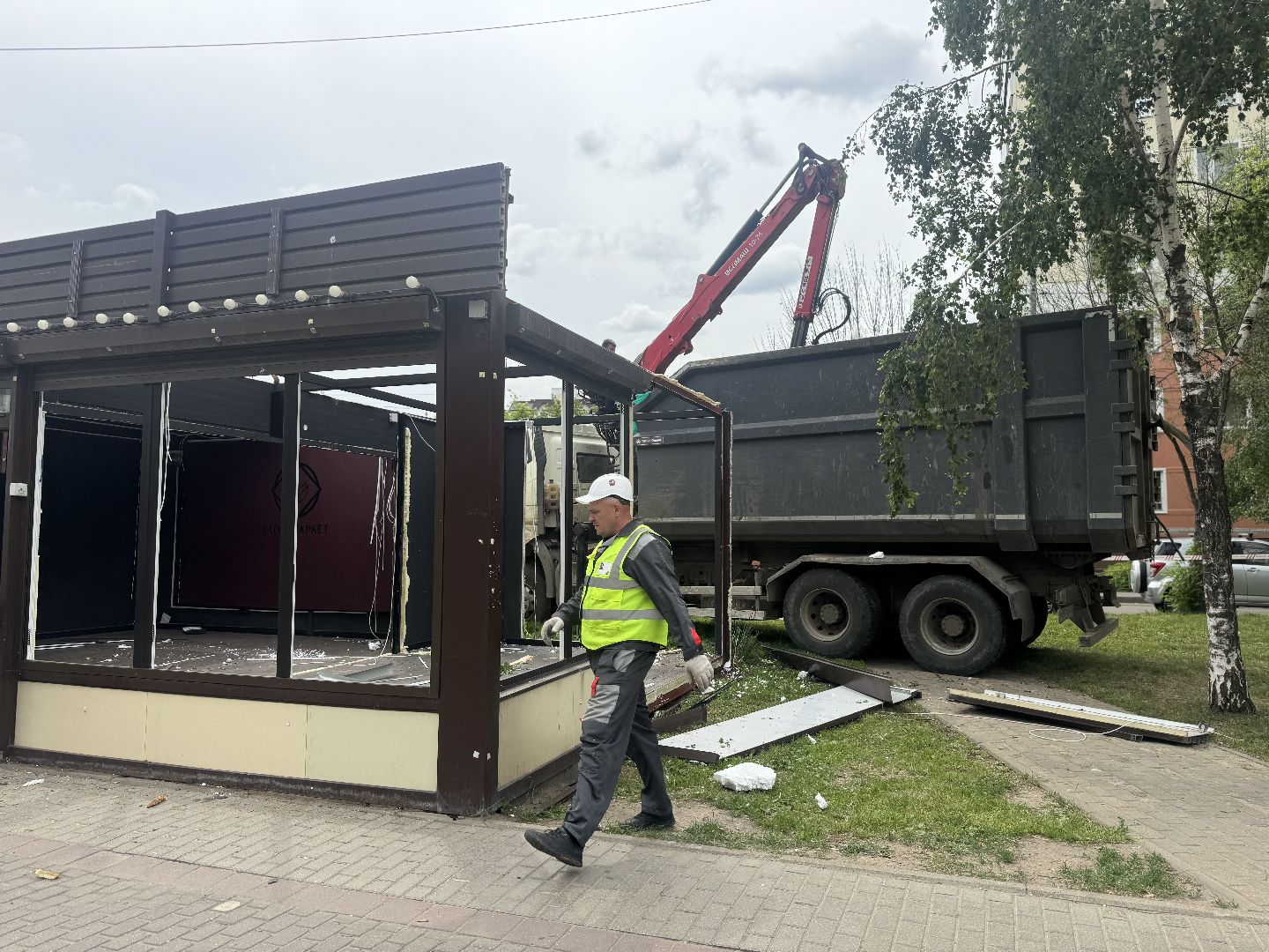 снос незаконный строений, торговые ларьки, ленинский городской округ, ремонт тепловых сетей,