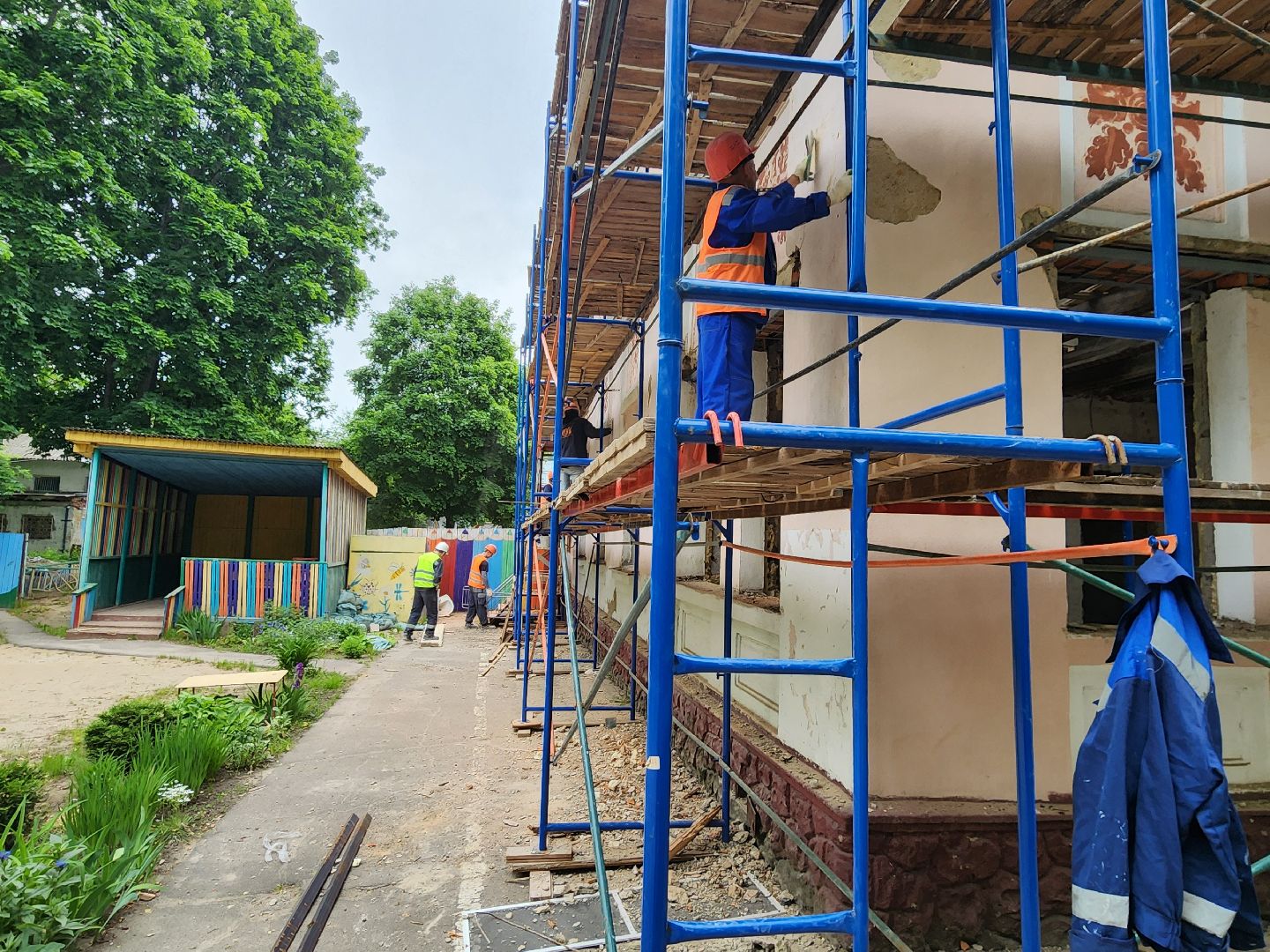 чехов, улица монтажная 8, детский сад, дошкольное отделение, гимназия 2, капитальный ремонт, реконструкция, капремонт, обновление, фасадные работы, наружная отделка, монтаж перемычек, оконные проемы, ремонт кровли, обновление инженерных сетей, госпрограмма московской области,