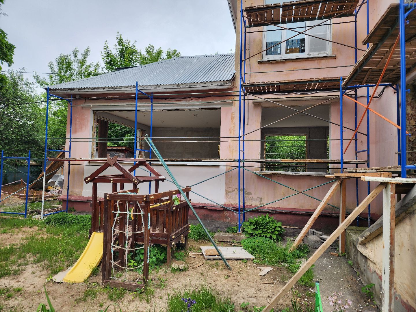 чехов, улица монтажная 8, детский сад, дошкольное отделение, гимназия 2, капитальный ремонт, реконструкция, капремонт, обновление, фасадные работы, наружная отделка, монтаж перемычек, оконные проемы, ремонт кровли, обновление инженерных сетей, госпрограмма московской области,