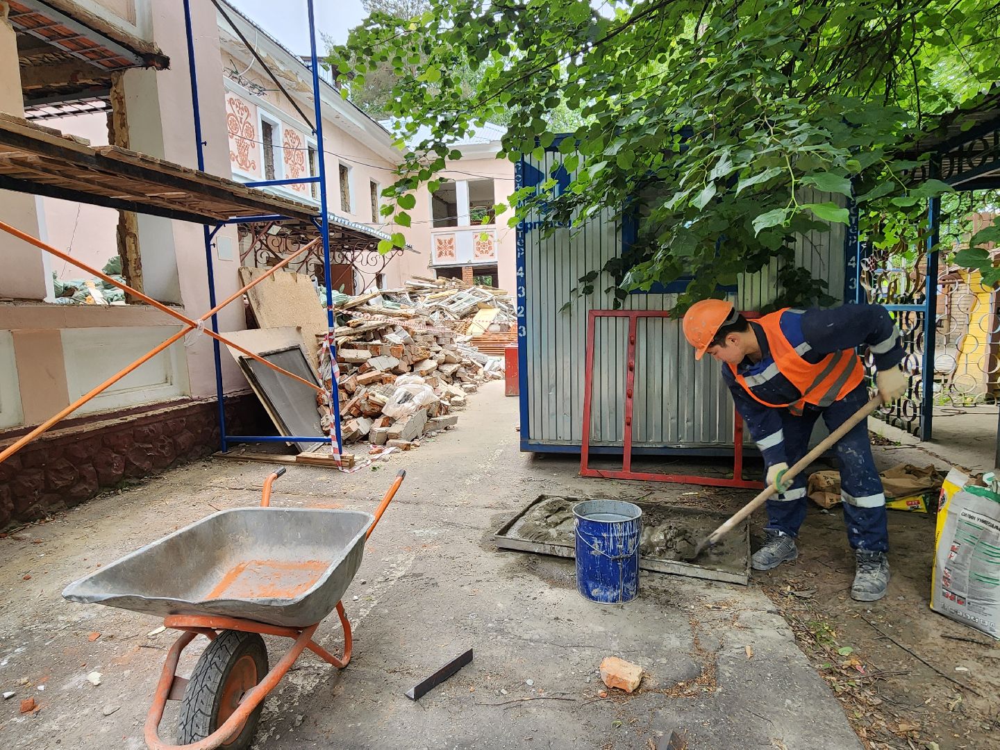 чехов, улица монтажная 8, детский сад, дошкольное отделение, гимназия 2, капитальный ремонт, реконструкция, капремонт, обновление, фасадные работы, наружная отделка, монтаж перемычек, оконные проемы, ремонт кровли, обновление инженерных сетей, госпрограмма московской области,