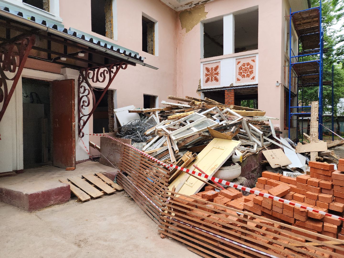 чехов, улица монтажная 8, детский сад, дошкольное отделение, гимназия 2, капитальный ремонт, реконструкция, капремонт, обновление, фасадные работы, наружная отделка, монтаж перемычек, оконные проемы, ремонт кровли, обновление инженерных сетей, госпрограмма московской области,