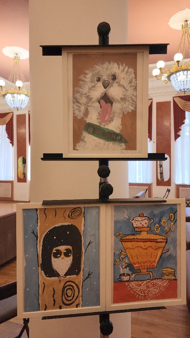 вертикалки, пушкино, детские рисунки, экспозиция, дети с овз, картины, благотворительная выставка,общественная организация,