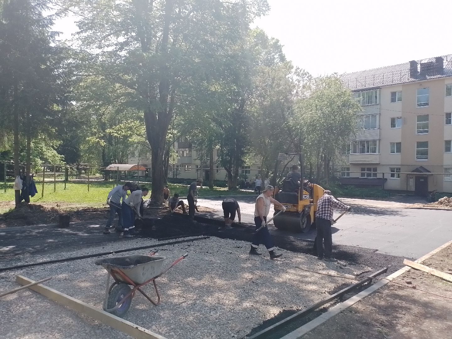 городской округ восход, благоустройство, асфальт, асфальтирование дворов,