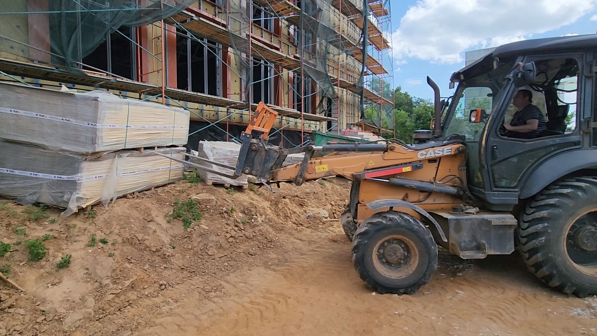 чехов, улица лопасненская, школа 3, пристройка к школе, строительство, реконструкция, спортивный зал, актовый зал, внутренняя отделка, система вентиляции, витражи, оконные блоки, воздуховоды,