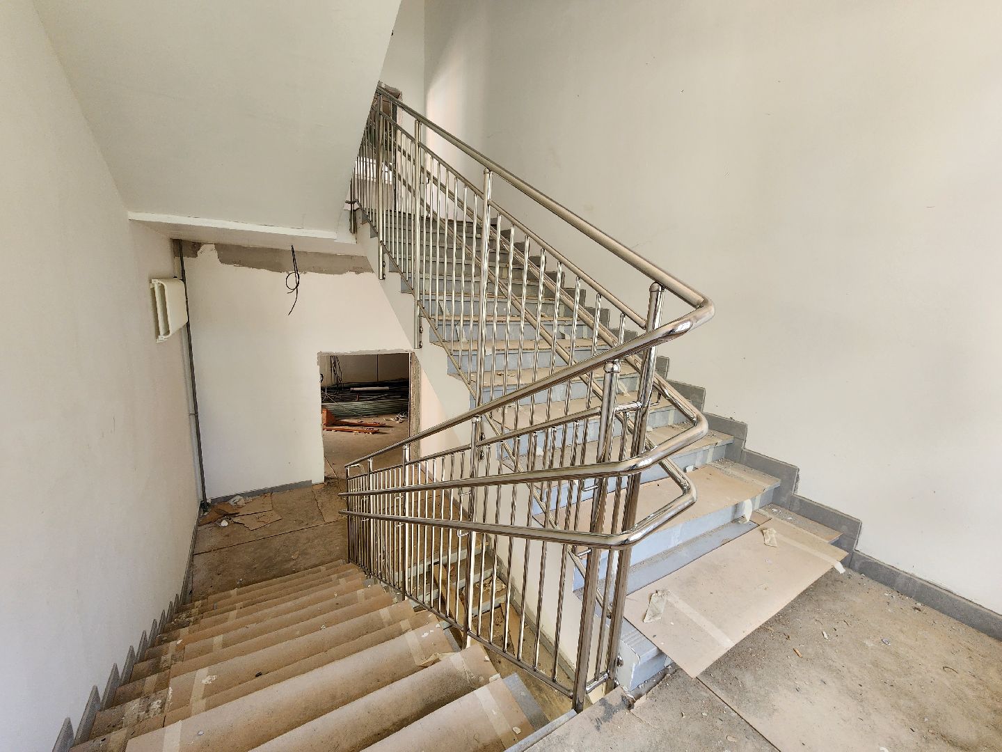 чехов, улица лопасненская, школа 3, пристройка к школе, строительство, реконструкция, спортивный зал, актовый зал, внутренняя отделка, система вентиляции, витражи, оконные блоки, воздуховоды,