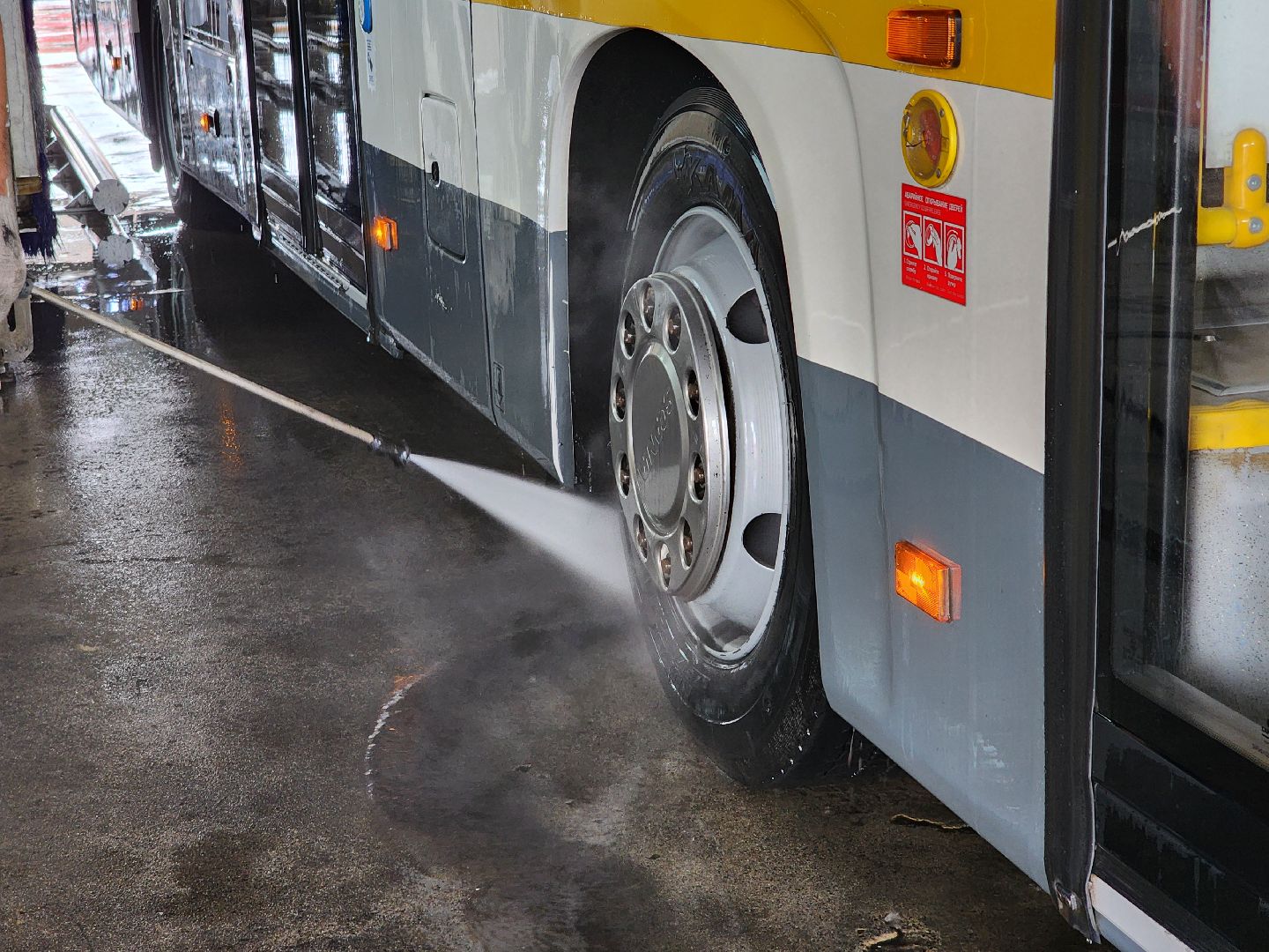 мострансавто, пушкинский городской округ, Уборка автобусов, Чистый автобус,
