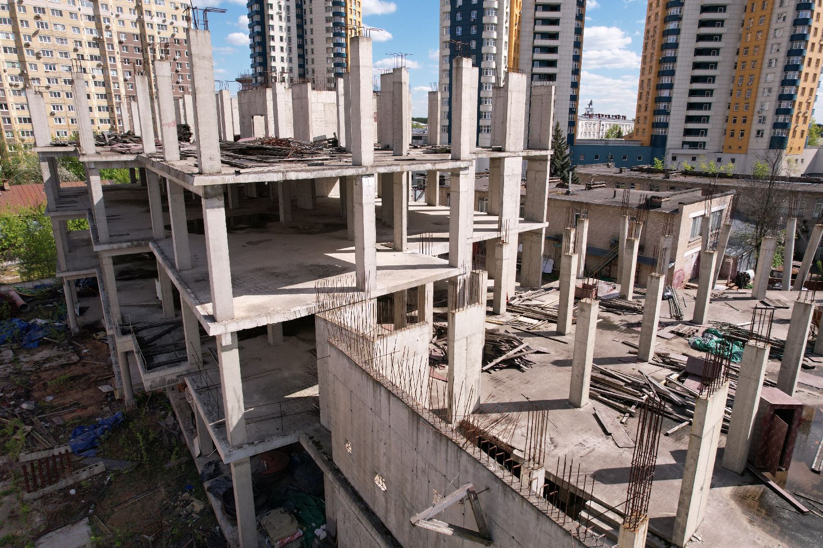 видео с коптера, школа в ЖК Золотые ворота, школа долгострой в королеве,
