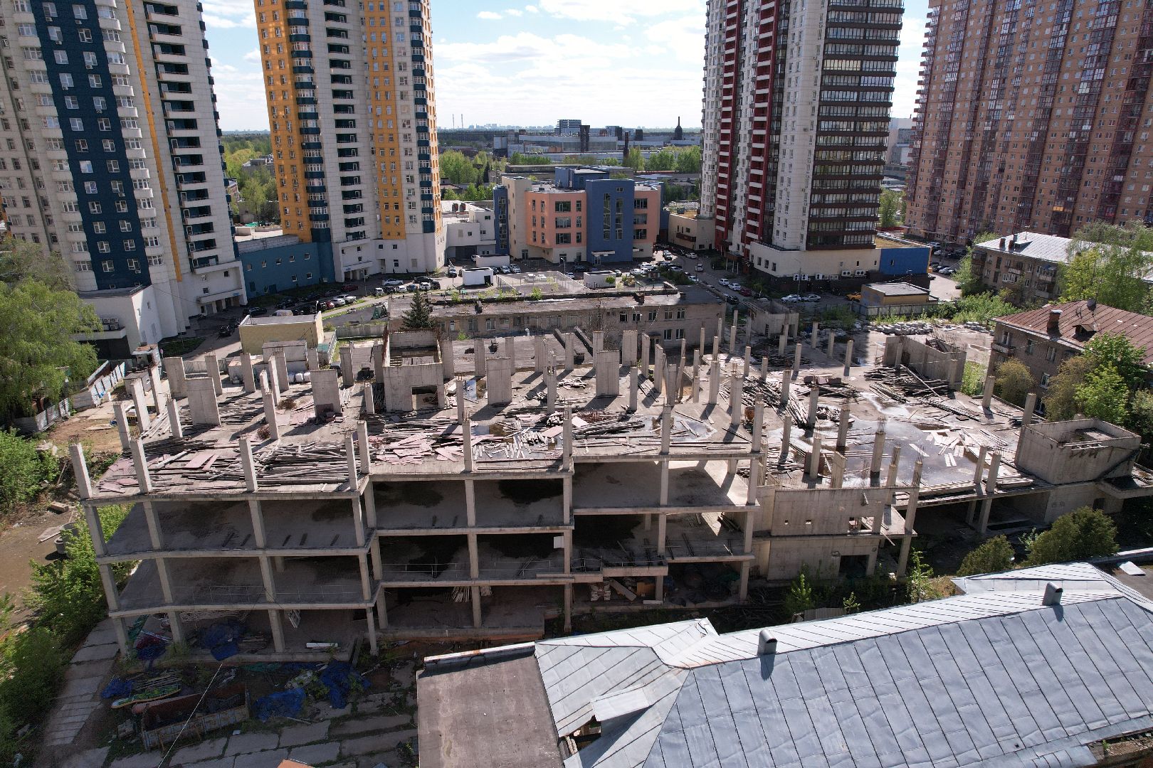 видео с коптера, школа в ЖК Золотые ворота, школа долгострой в королеве,