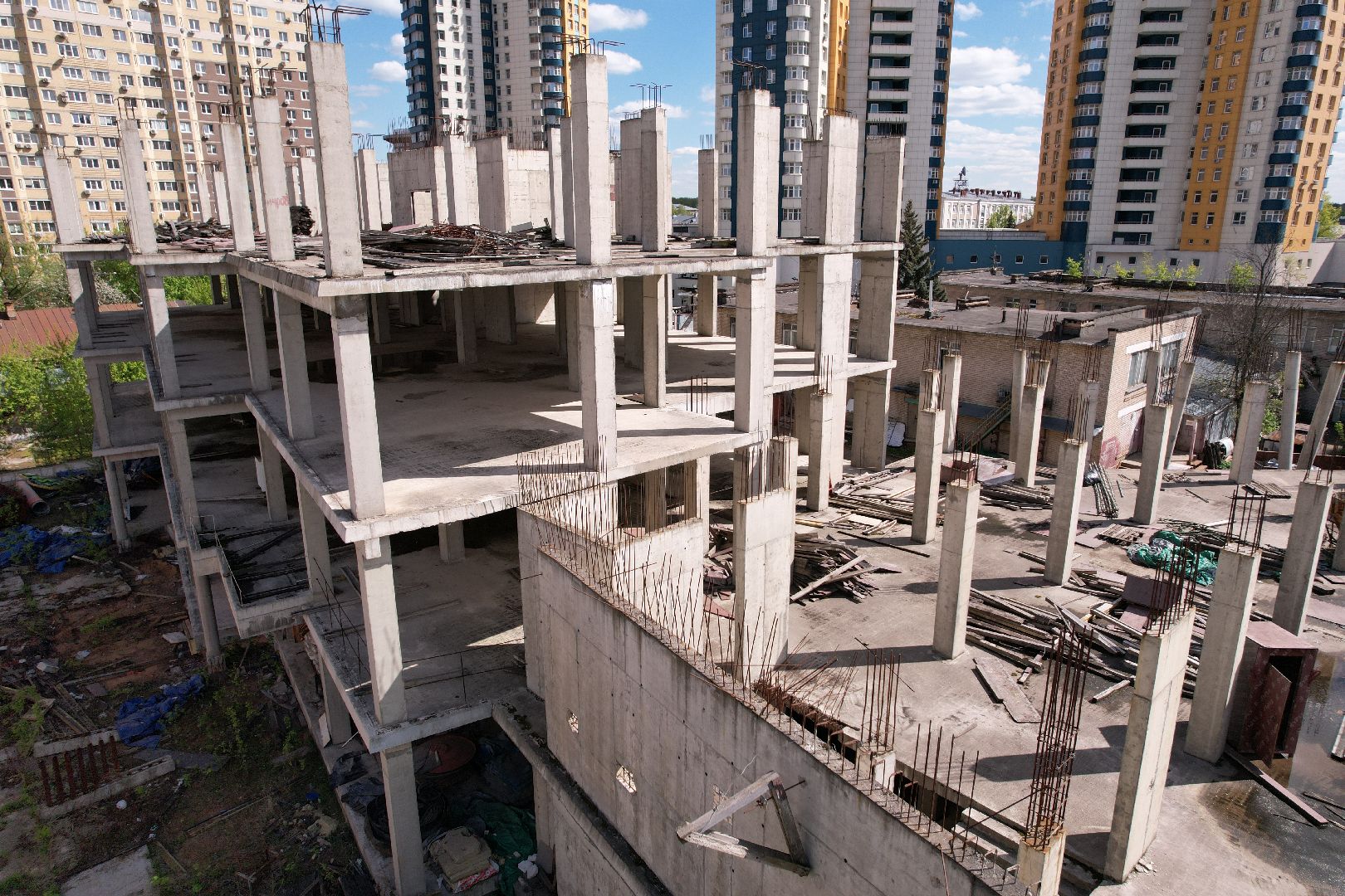видео с коптера, школа в ЖК Золотые ворота, школа долгострой в королеве,