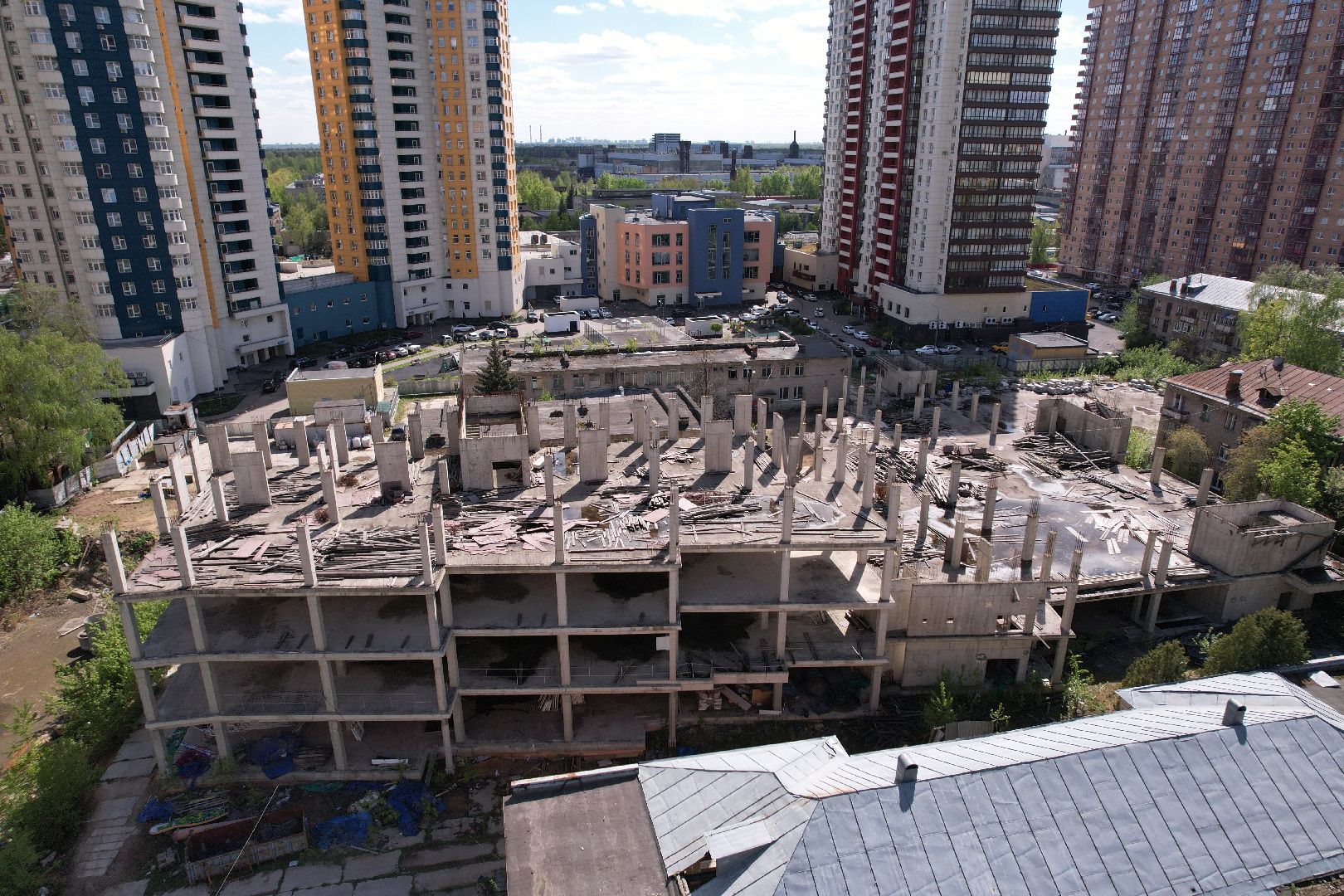 видео с коптера, школа в ЖК Золотые ворота, школа долгострой в королеве,