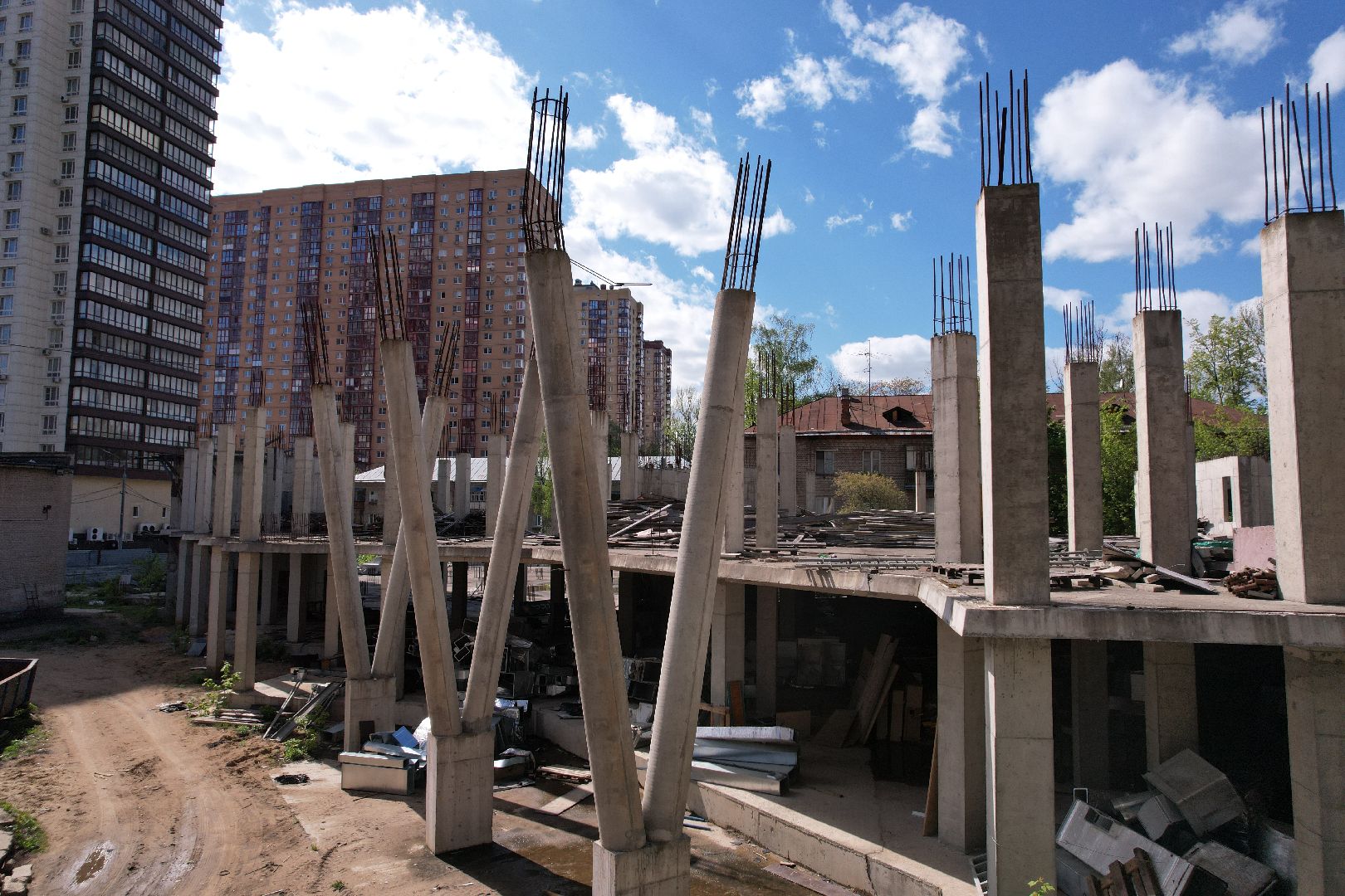 видео с коптера, школа в ЖК Золотые ворота, школа долгострой в королеве,