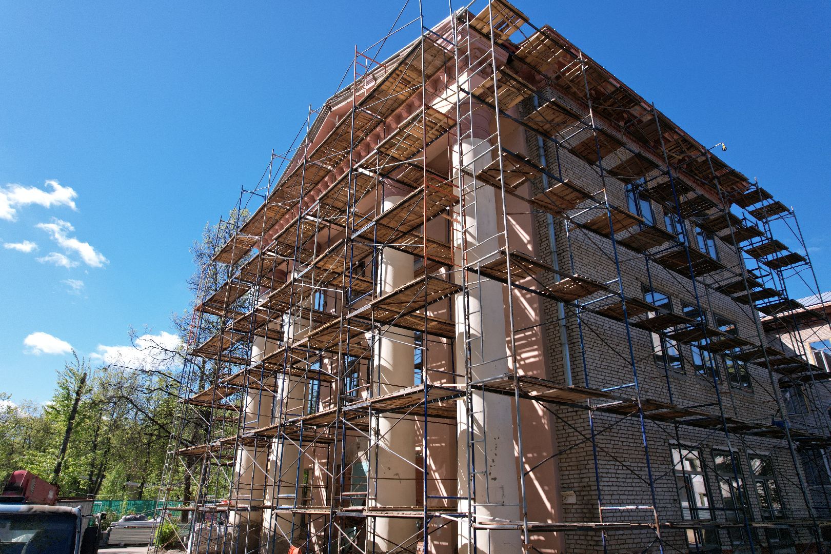 Поликлиника 1 в Королеве , видео с коптера, капремонт поликлиники королев,