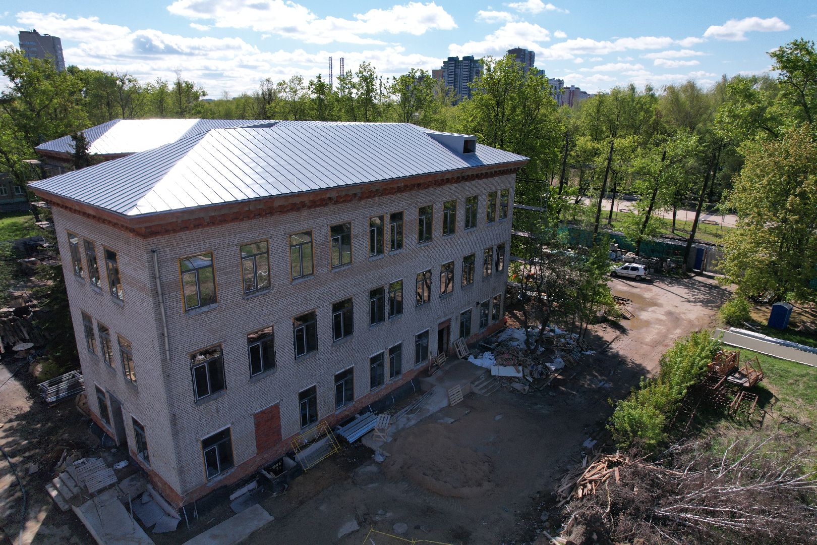 Поликлиника 1 в Королеве , видео с коптера, капремонт поликлиники королев,