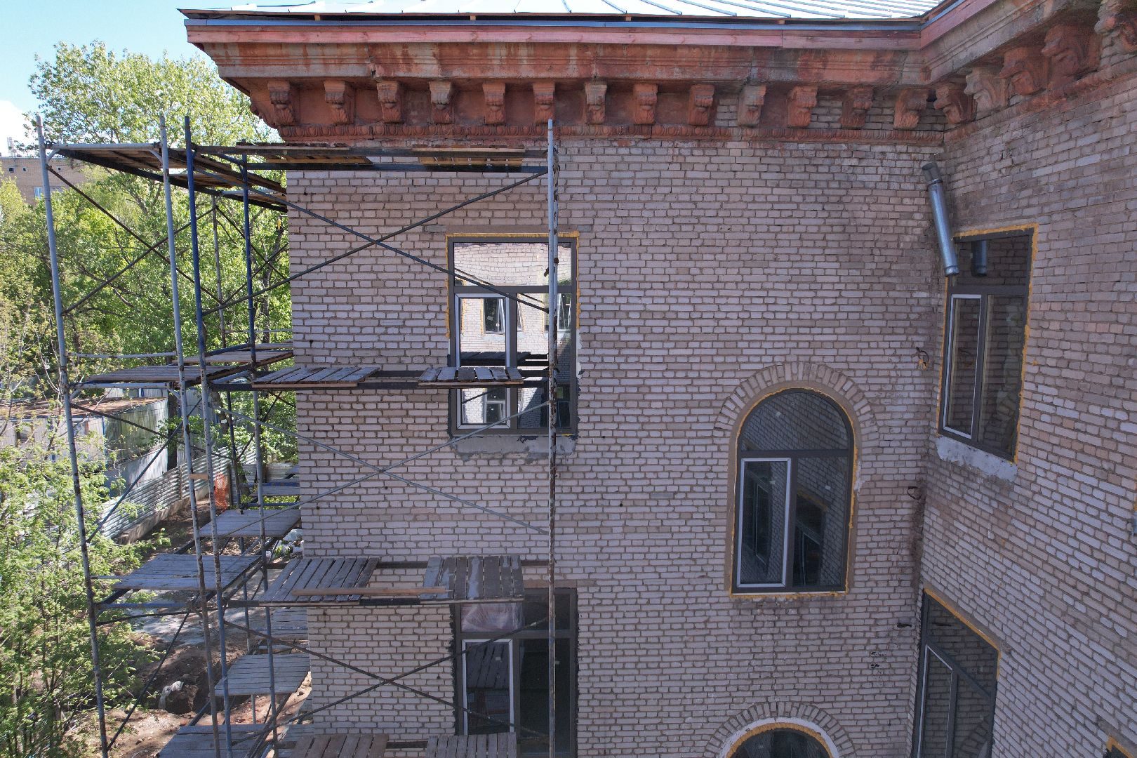 Поликлиника 1 в Королеве , видео с коптера, капремонт поликлиники королев,