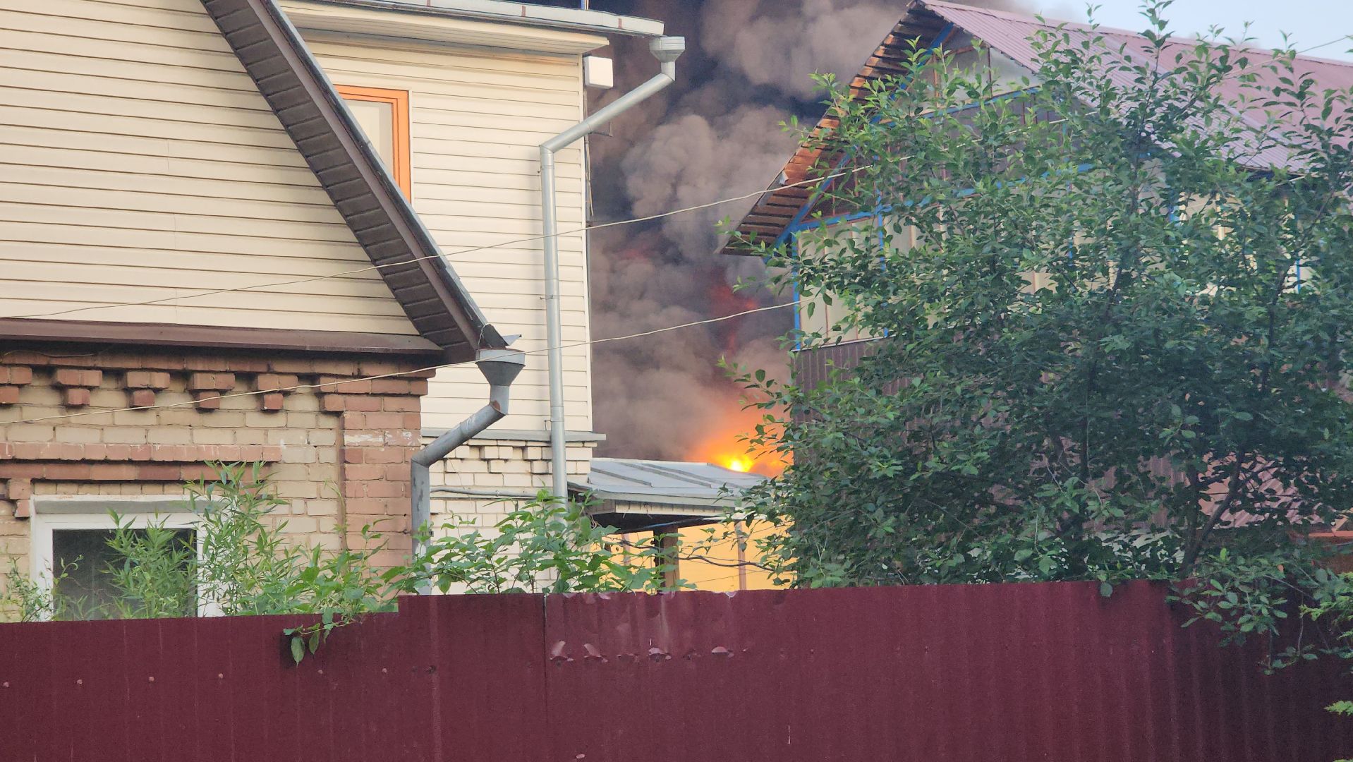 пушкино, пожар, склад, чп, возгорание,