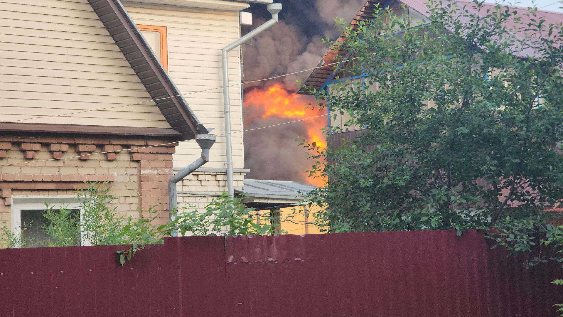 пушкино, пожар, склад, чп, возгорание,