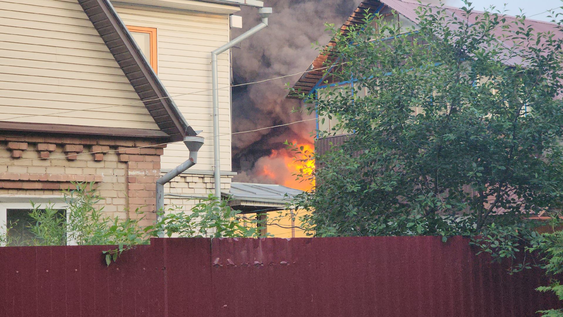 пушкино, пожар, склад, чп, возгорание,