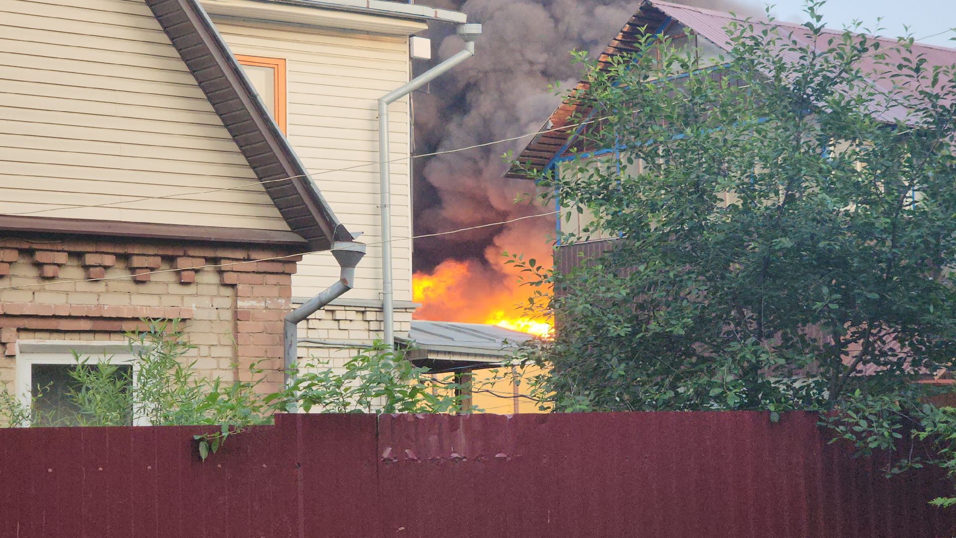 пушкино, пожар, склад, чп, возгорание,