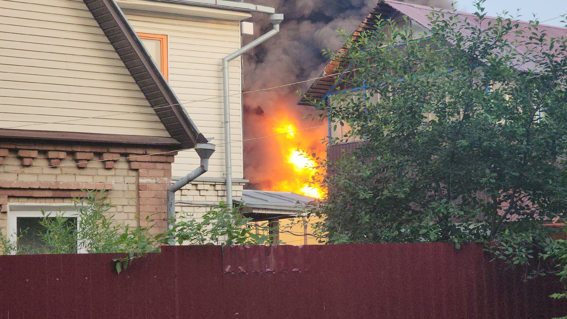 пушкино, пожар, склад, чп, возгорание,