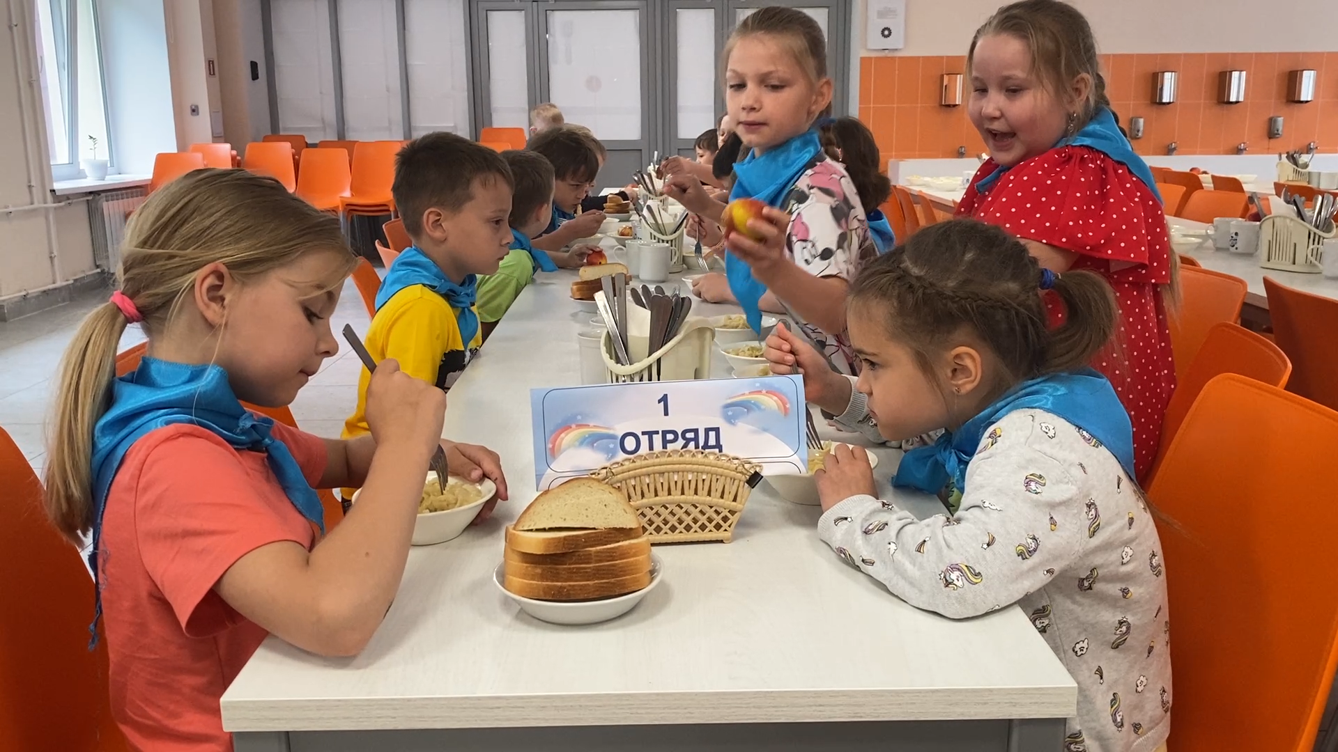 пришкольный лагерь власиха, школа имени попова, школа попова власиха, летний лагерь радуга, открытие лагерной смены,