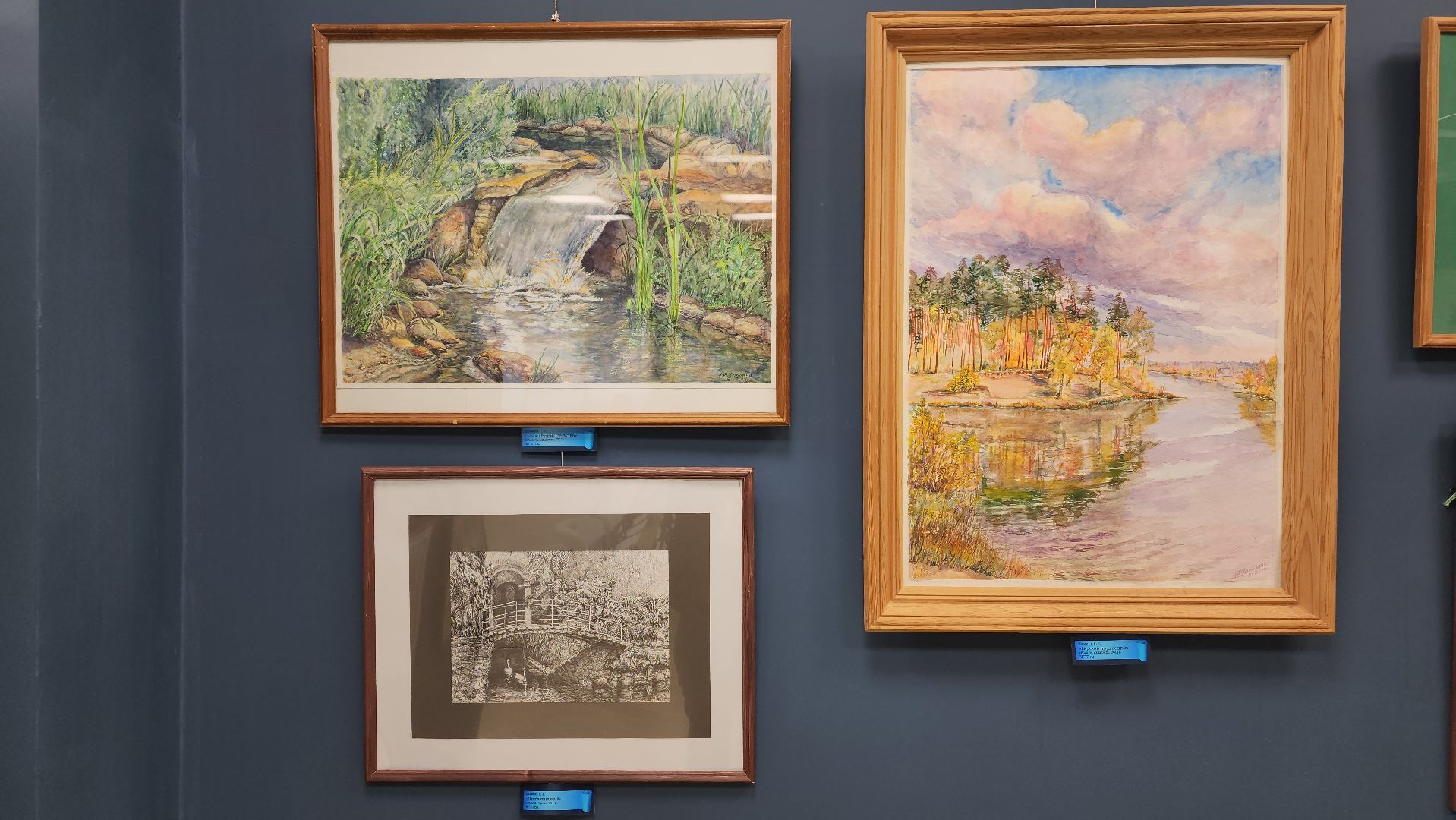 библиотека, день россии, художественная выставка, жостово, городецкая роспись, живопись, графика, картины маслом, художница,образ россии моей,вертикалки,