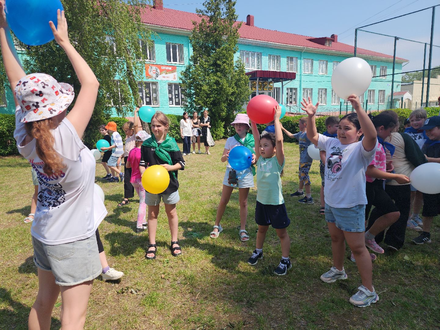 серпухов, подмосковье, детский лагерь, аниматор, ростовые куклы, каникулы, лагерь в школе,