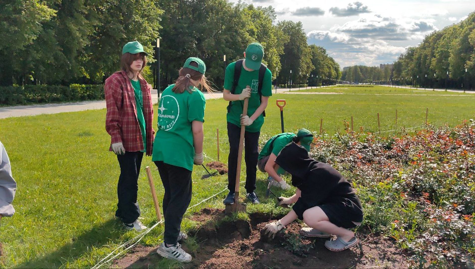 трудовое лето, уборка, проект, каникулы, школьники, бригада,