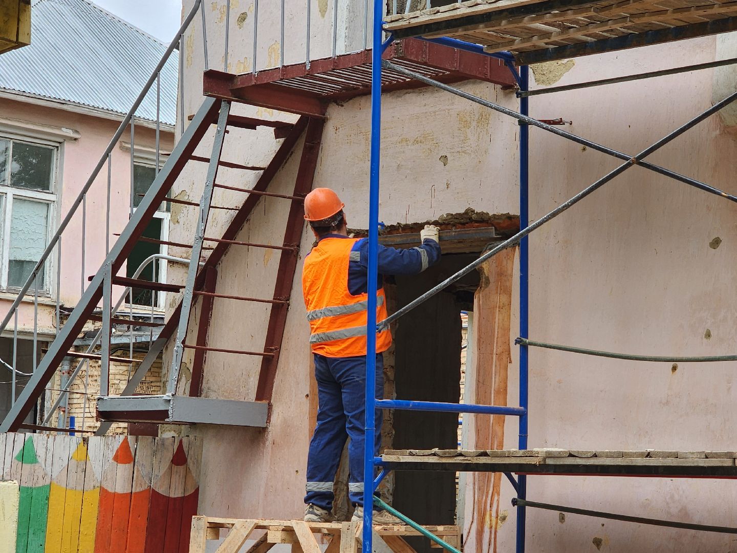 чехов, улица монтажная, детский сад, дошкольное отделение, капитальный ремонт, обновление, строительство, реконструкция, ремонт бассейна, черновая отделка, фасадные работы, кровля, инженерные сети, госпрограмма московской области,гимназия 2,