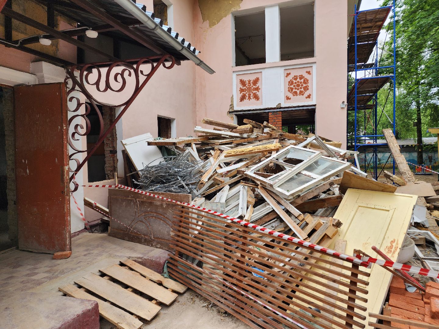 чехов, улица монтажная, детский сад, дошкольное отделение, капитальный ремонт, обновление, строительство, реконструкция, ремонт бассейна, черновая отделка, фасадные работы, кровля, инженерные сети, госпрограмма московской области,гимназия 2,