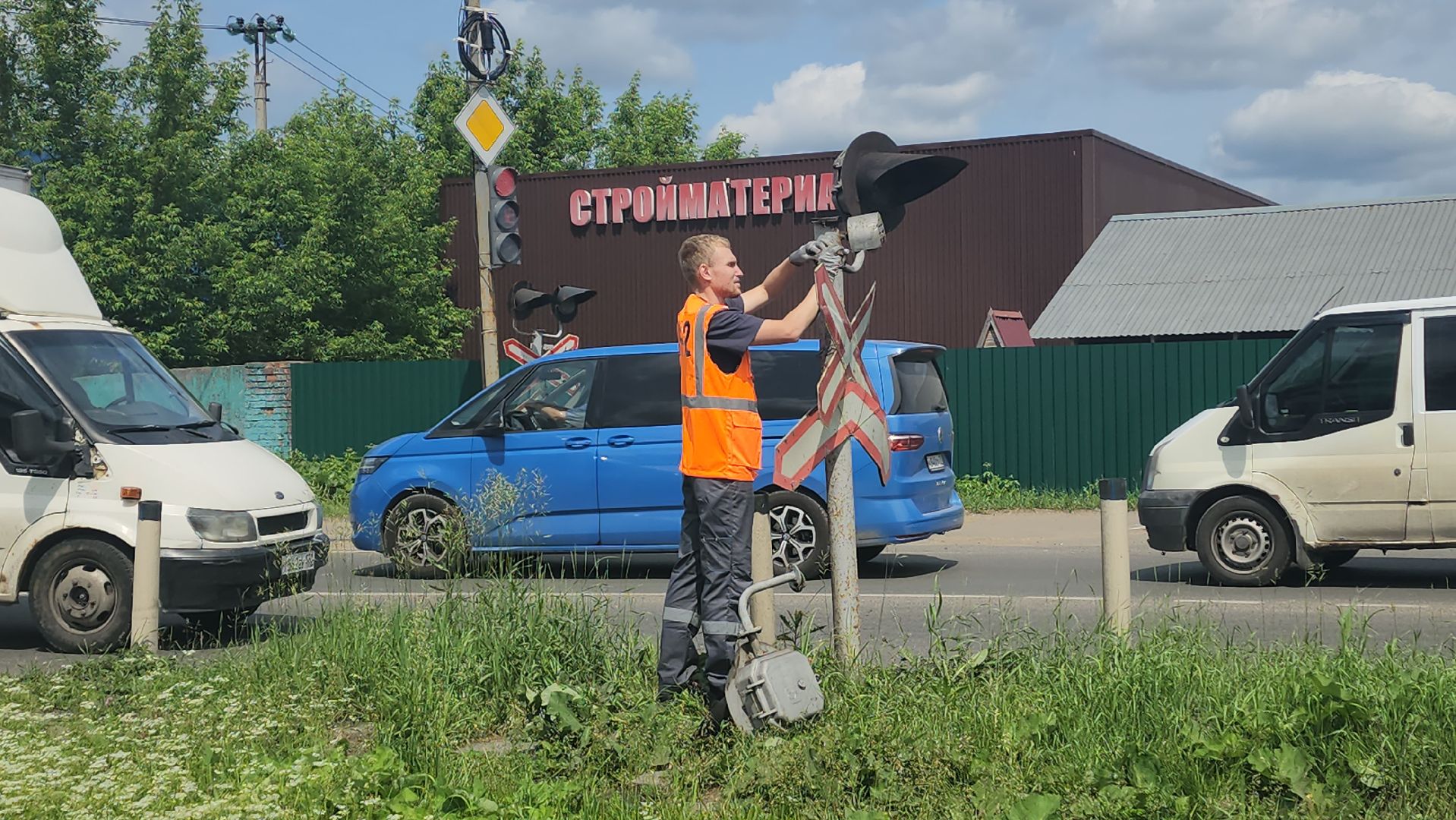 ивантеевка, вертикалки, ржд, светодиоды,  железная дорога, светофор, железнодорожные пути, железнодорожный переезд,