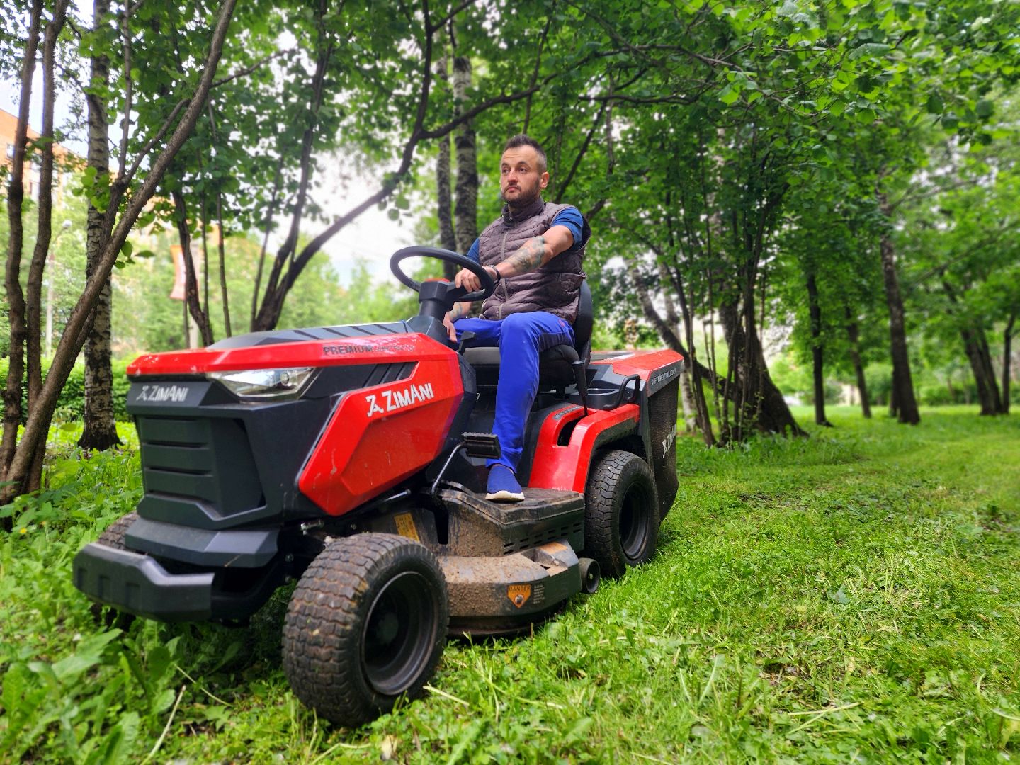 фрязино, покос травы, новая техника, мбу городское хозяйство, газонокосилка,