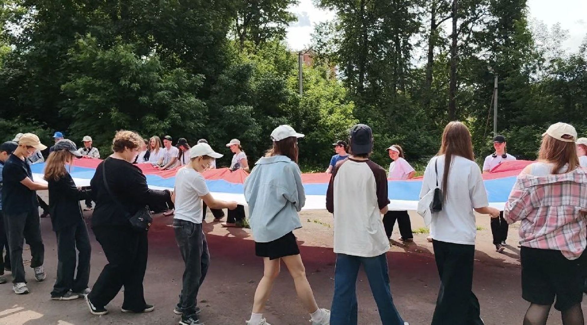 флешмоб, акция, день россии,  волонтеры, молодежь,