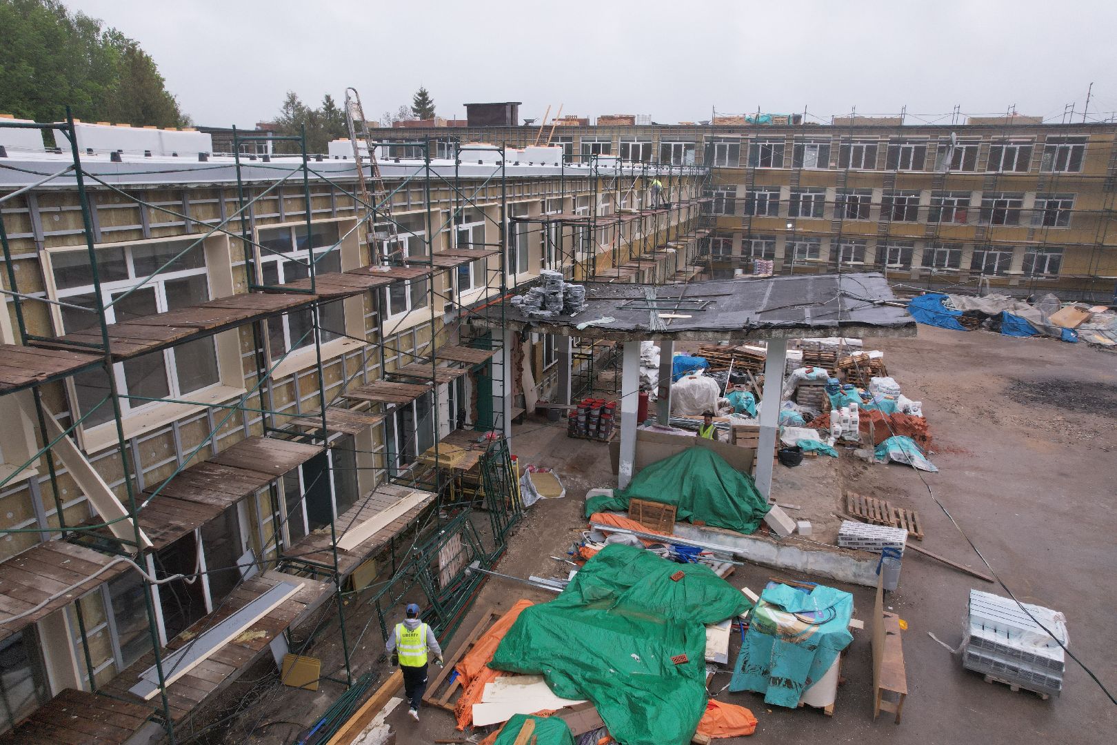 видео с коптера, школа содружество высоковск,