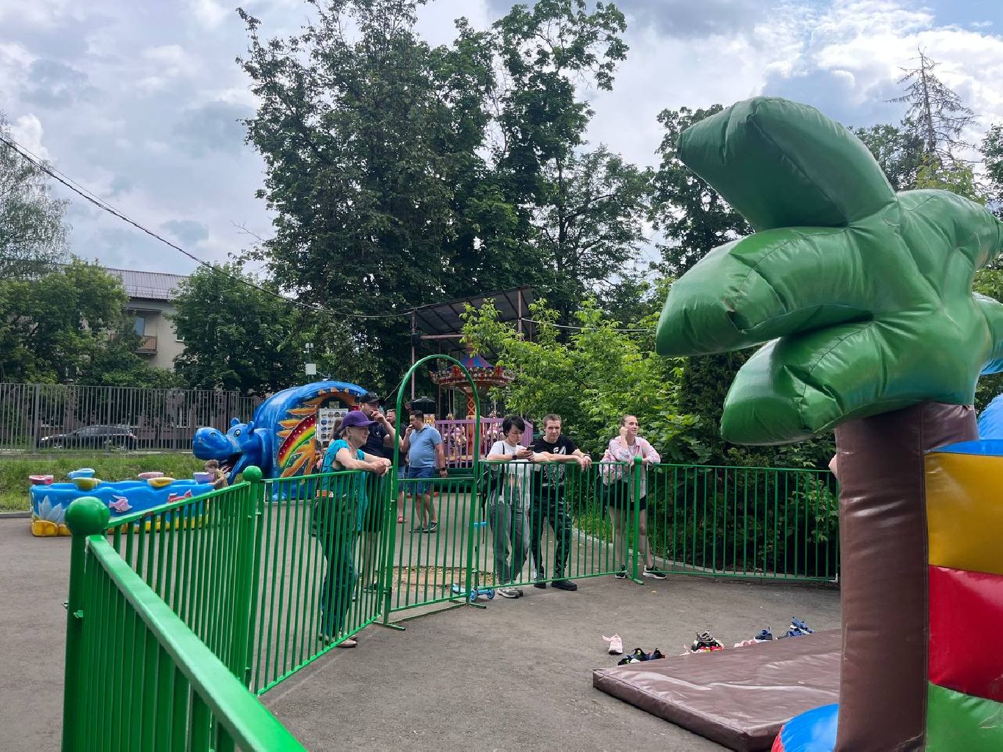 Истра, парк аттракционов, дети,