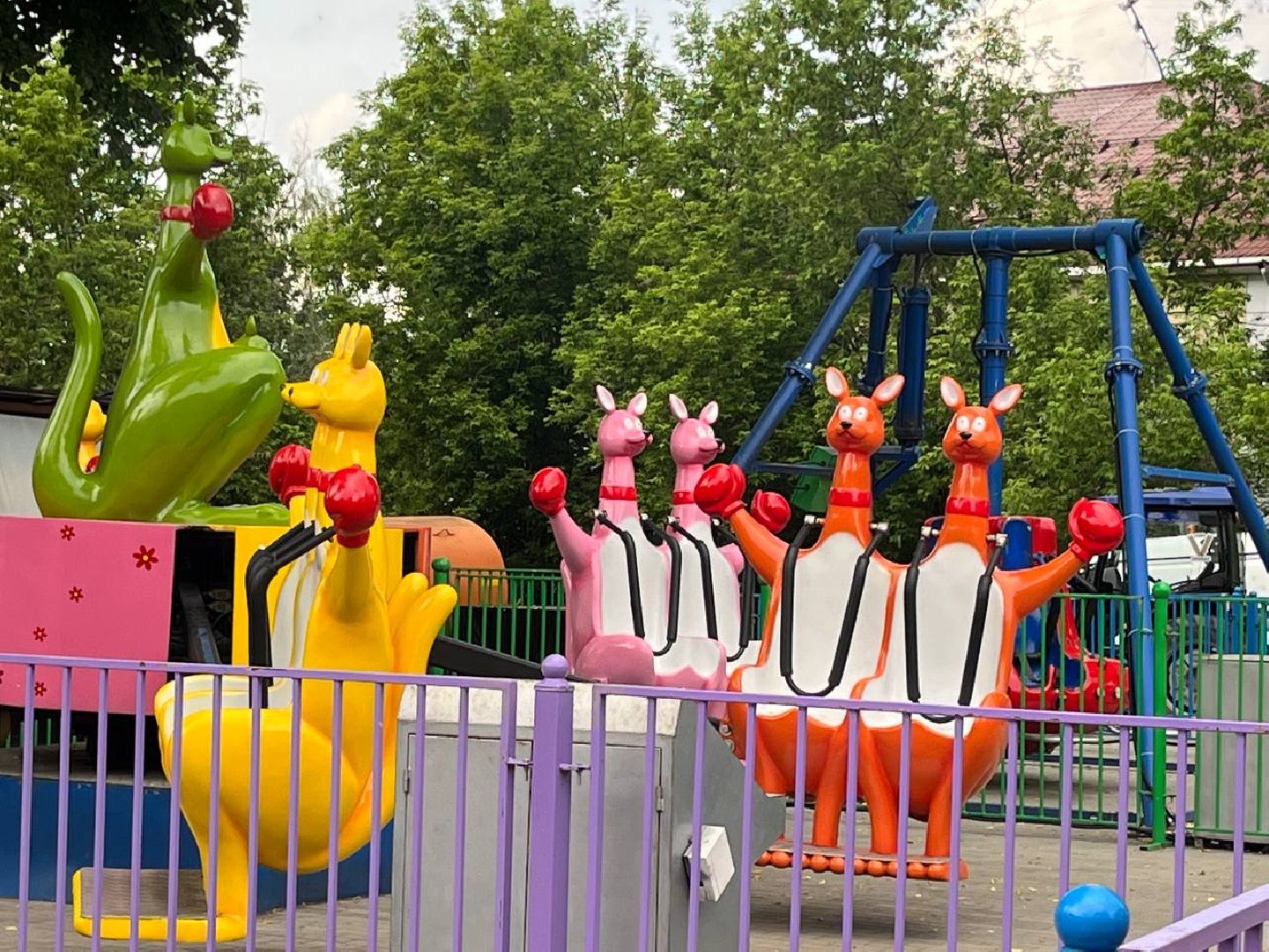 Истра, парк аттракционов, дети,