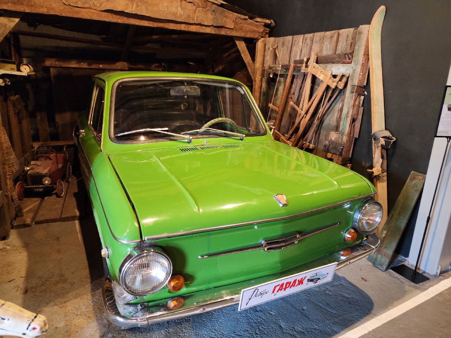 сергиев посад, музей ретрогараж, сергиево-посадский музейный комплекс,  семен жильцов, ушастый запорожец, советское кино,