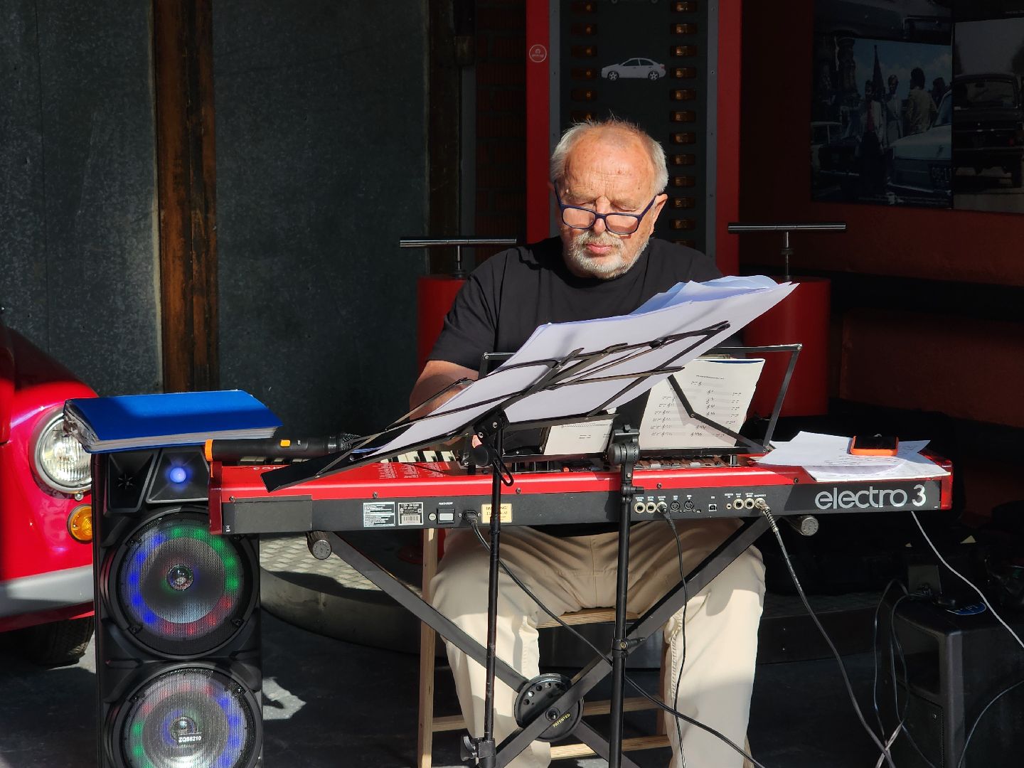 сергиев посад, музей ретрогараж, сергиево-посадский музейный комплекс,  семен жильцов, ушастый запорожец, советское кино,