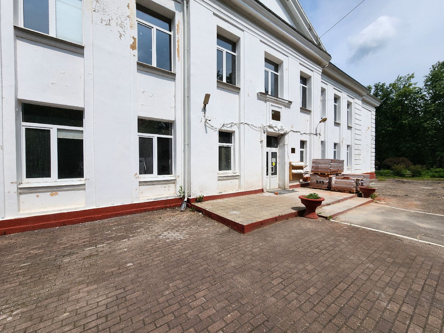 чехов, улица чехова, центр детского творчества, капитальный ремонт, реконструкция, обновление, внутренняя отделка, выравнивание стен, оштукатуривание стен, трассировка стен, демонтажные работы, фасадные и кровельные работы,замена инженерных сетей, госпрограмма московской области,